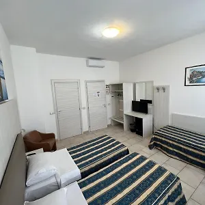 vizitați hotelul